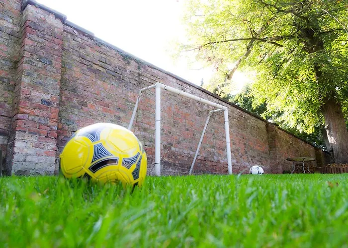 アパート One, The Carriage House,