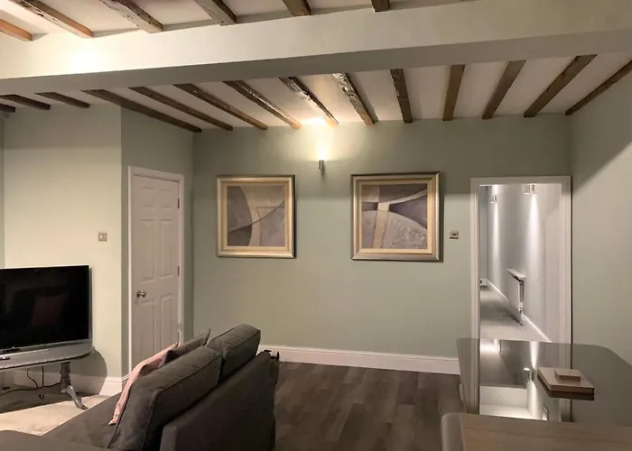 One, The Carriage House, * ヨーク