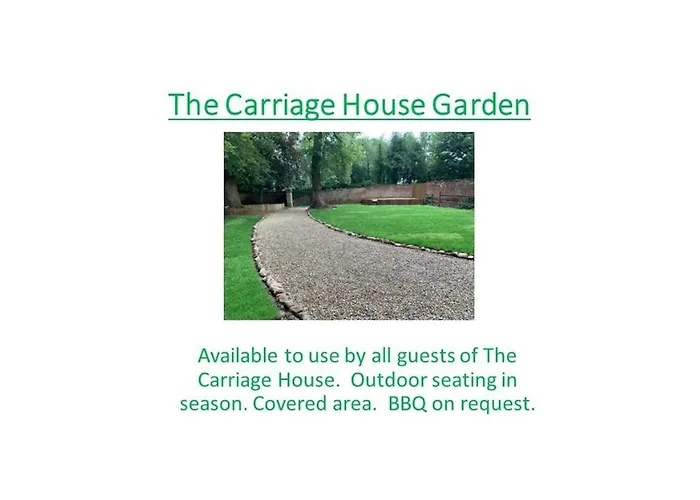 One, The Carriage House, アパート *